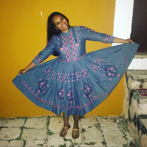 Meet your Posher, Henita - Picture 2 of 3